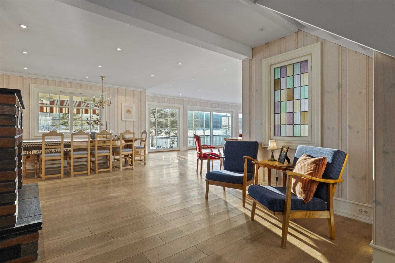 Varmtvannsbereder på 300 liter er plassert i kjelleren Galleribilde