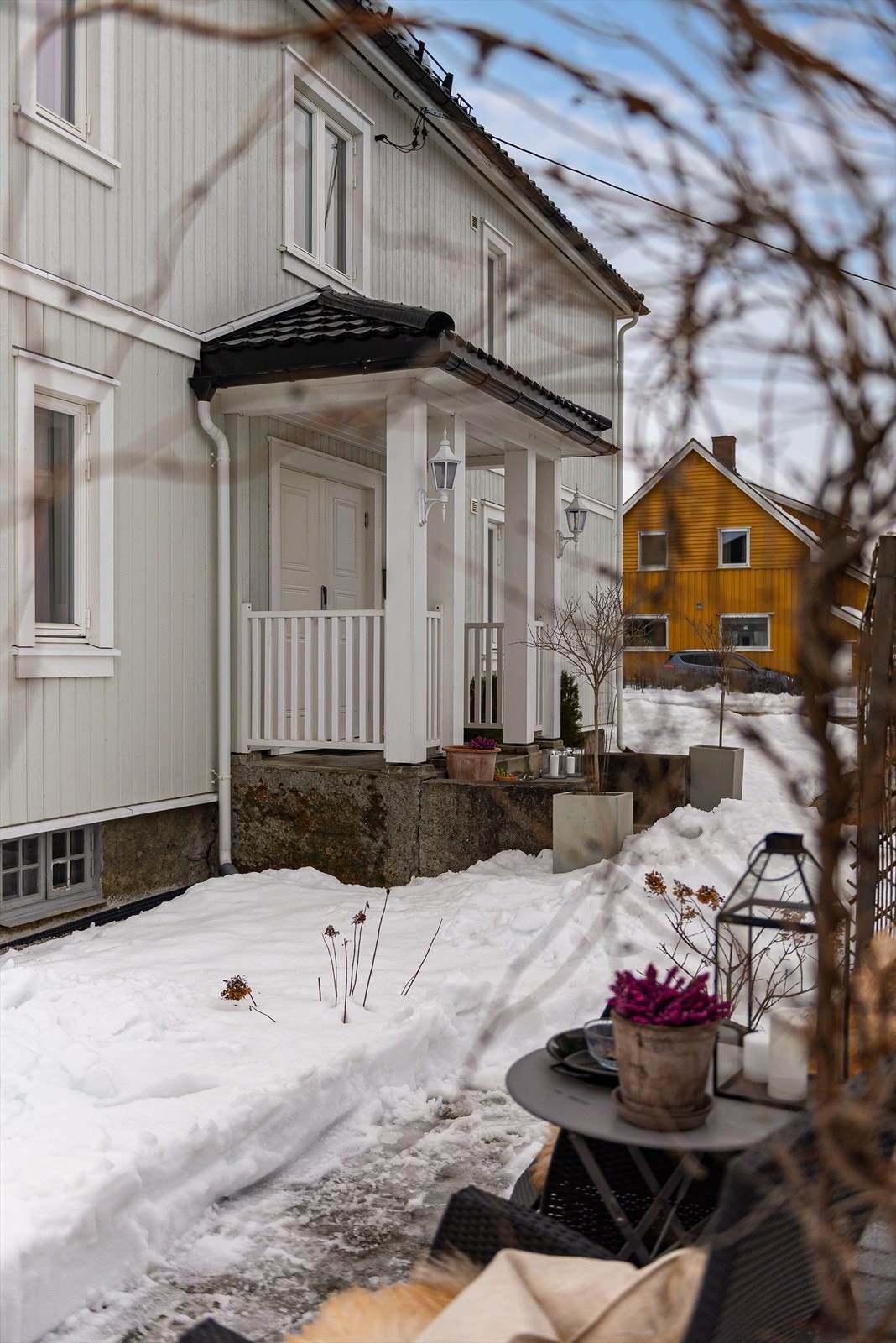 Overbygget inngangsparti. Galleribilde