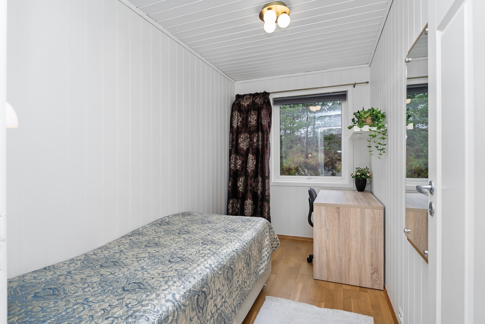 Soverom 3 - Brukes i dag som gjesterom og kontor. Galleribilde