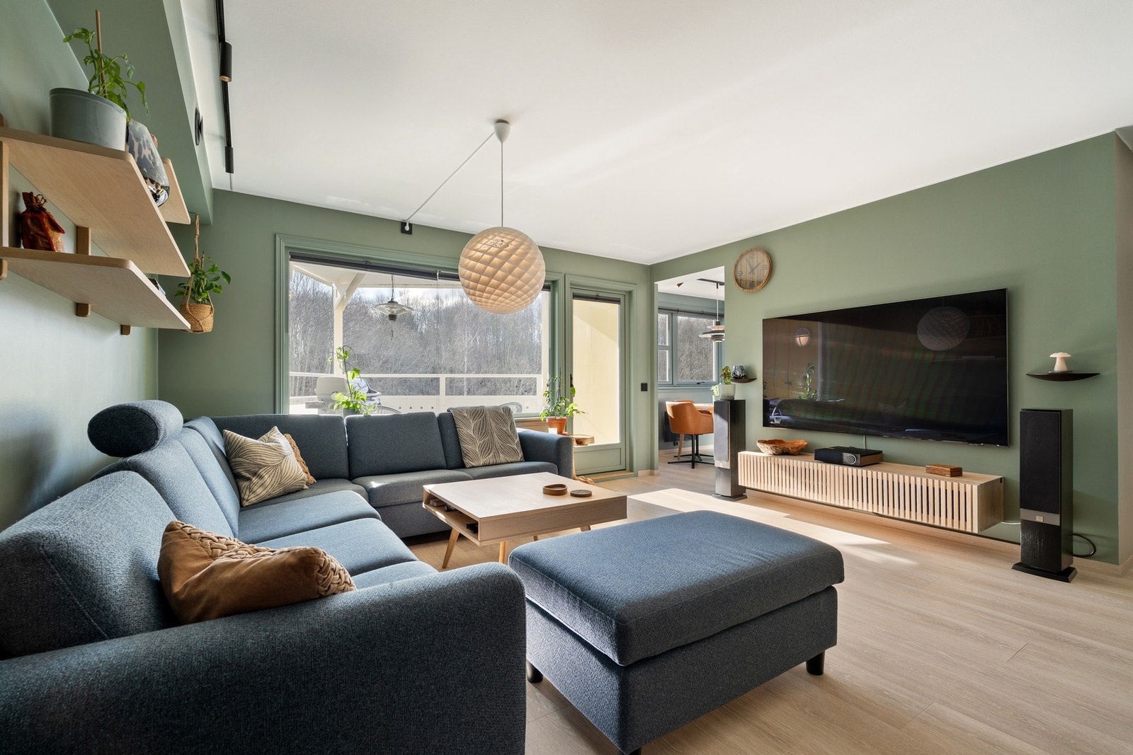 EiendomsMegler 1 ved Anders Keiseraas har gleden av å presentere Nedre Flatåsveg 3 A . Foto: Ekaterina Krokstad (Krokstad & Nervik). Galleribilde