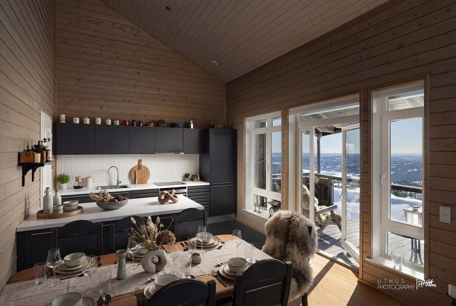 Kjøkken med fantastiske lysforhold! Galleribilde