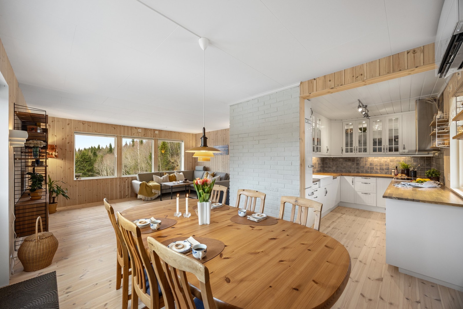 Stue og kjøkken Galleribilde