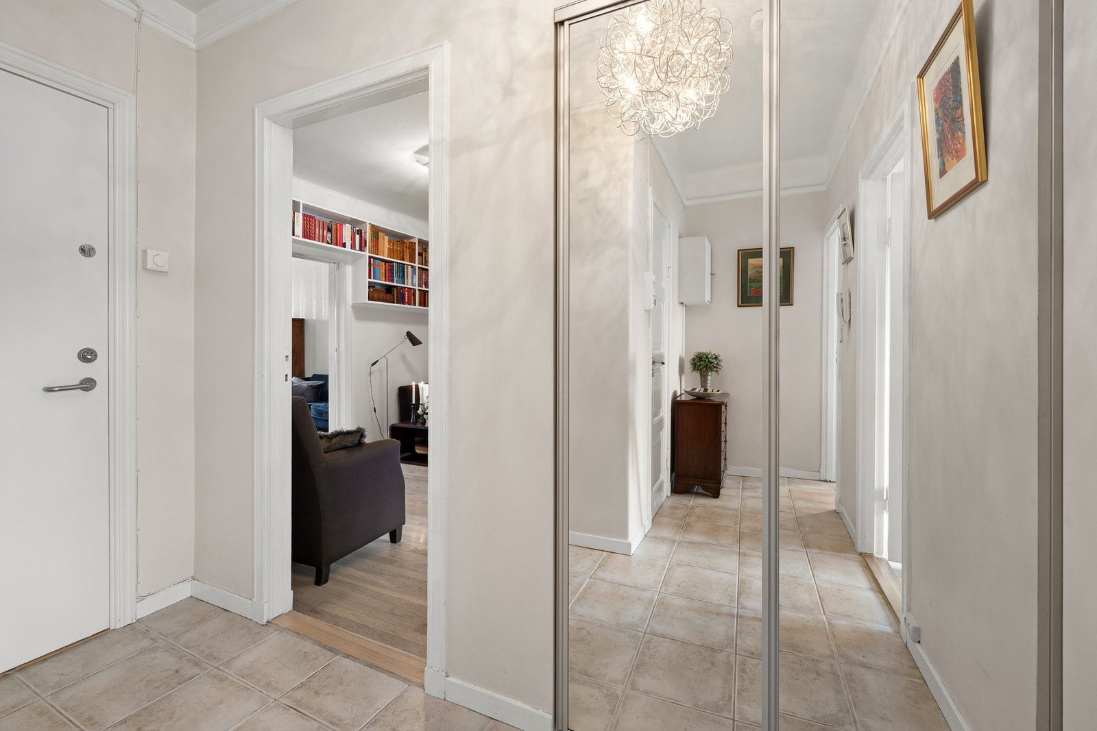 Entré. Galleribilde