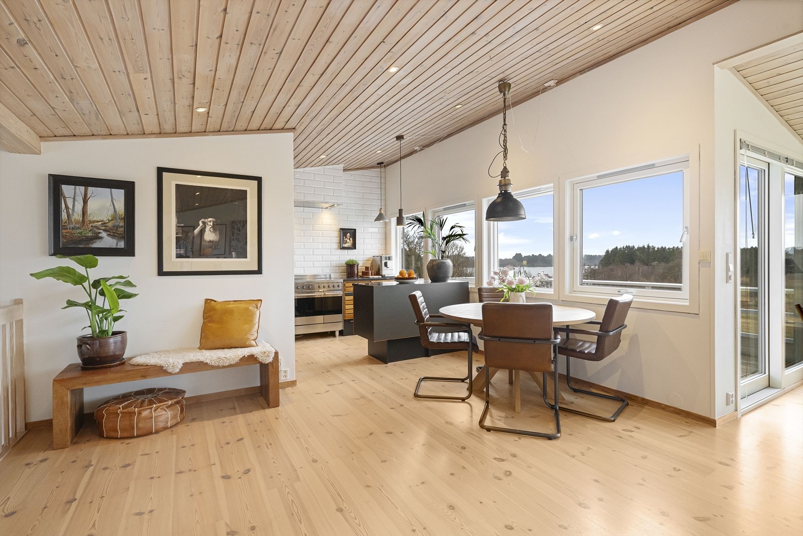 SOA 0528 Galleribilde