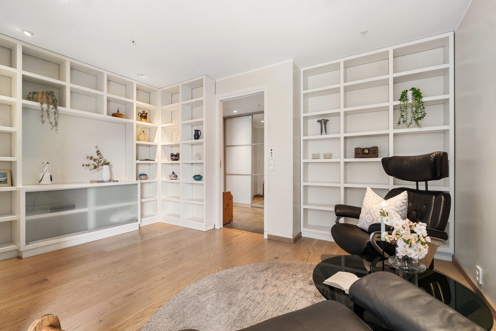 Soverom 3 er av god størrelse og blir i dag benyttet som en tv-stue/kontor. Galleribilde