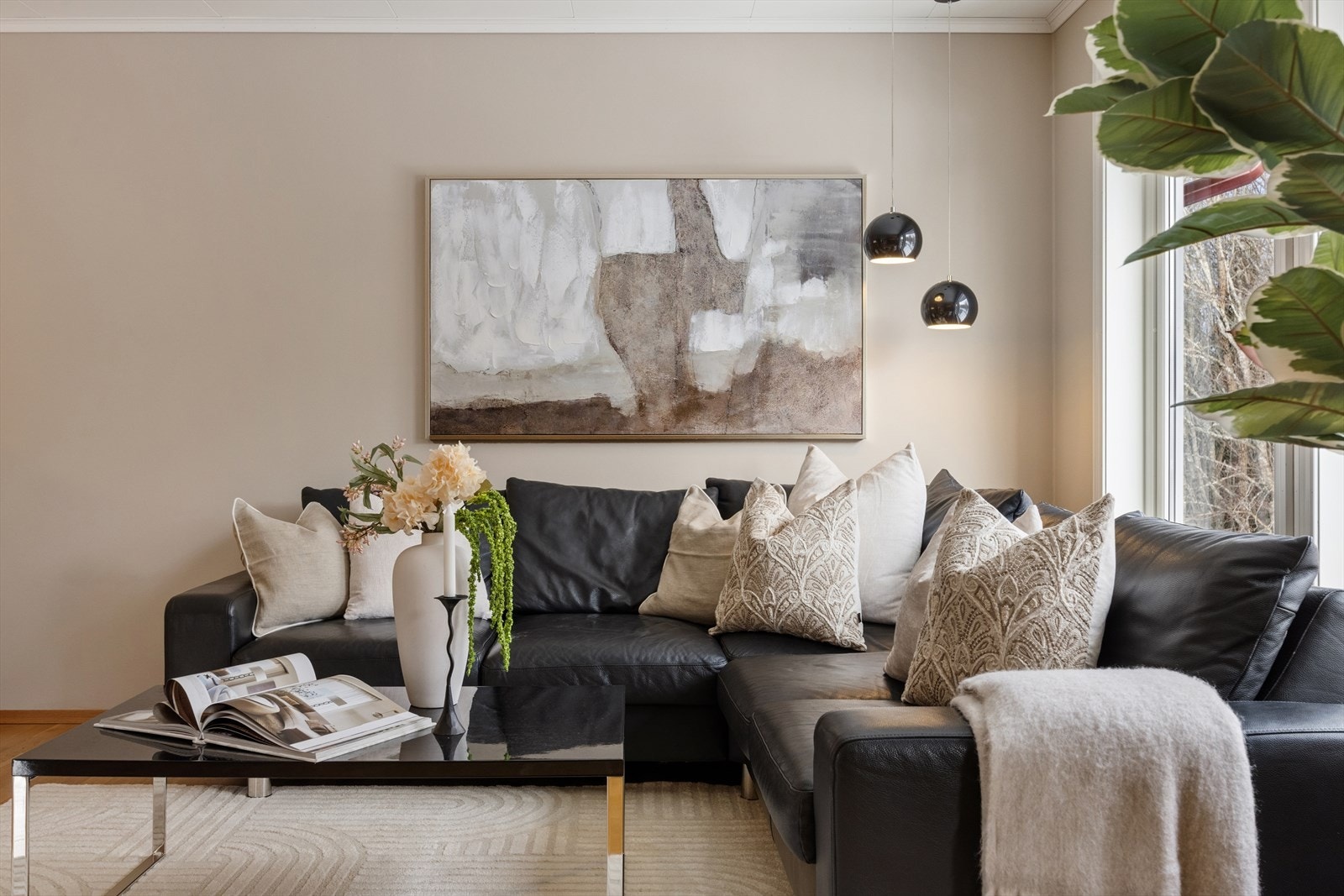 Boligen er utstyrt med balansert ventilasjon som sikrer et godt inneklima. Galleribilde