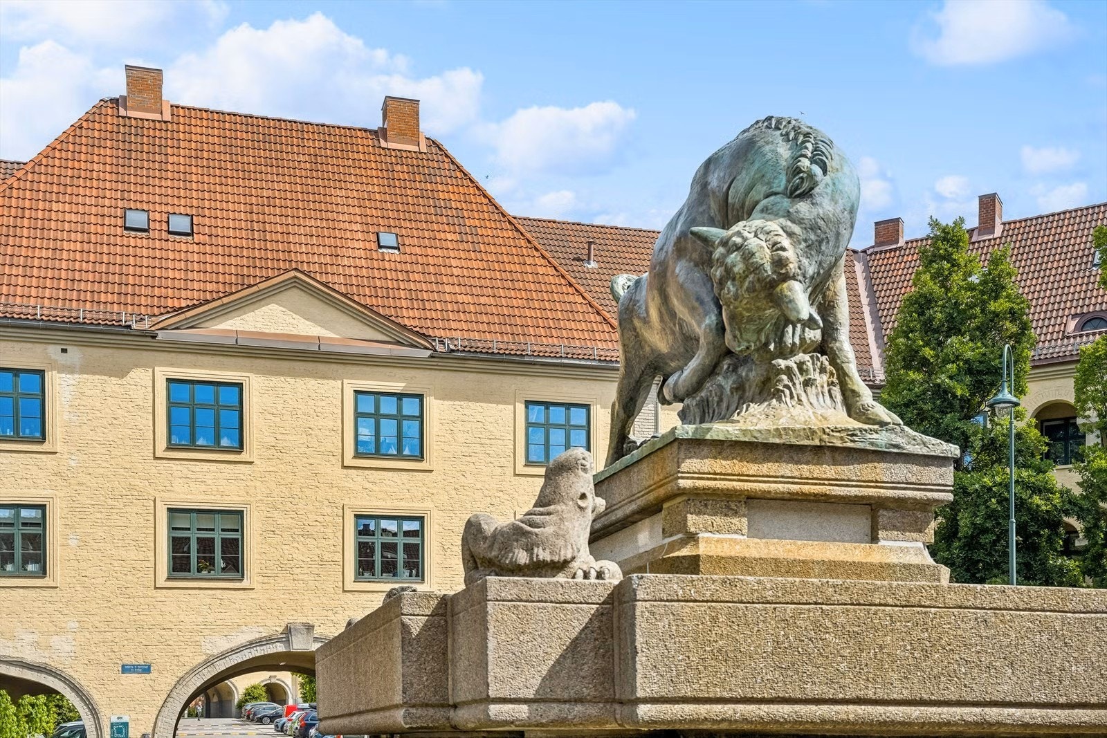 Kun få kvartaler unna finner man den kjente Torshovoksen. Galleribilde