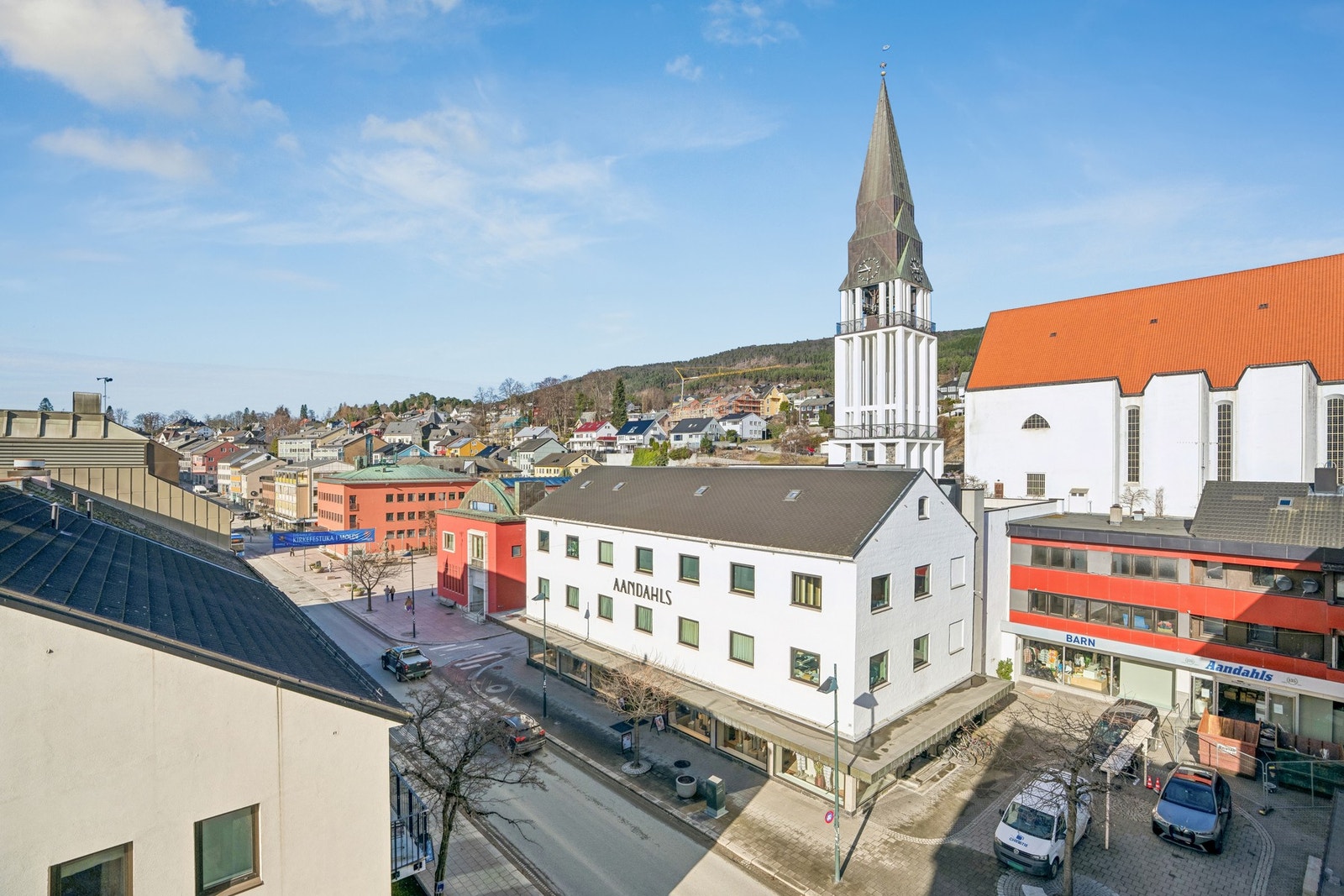 Vil du nyte denne utsikten? Husk å ordne finansieringsbevis før visning! Galleribilde