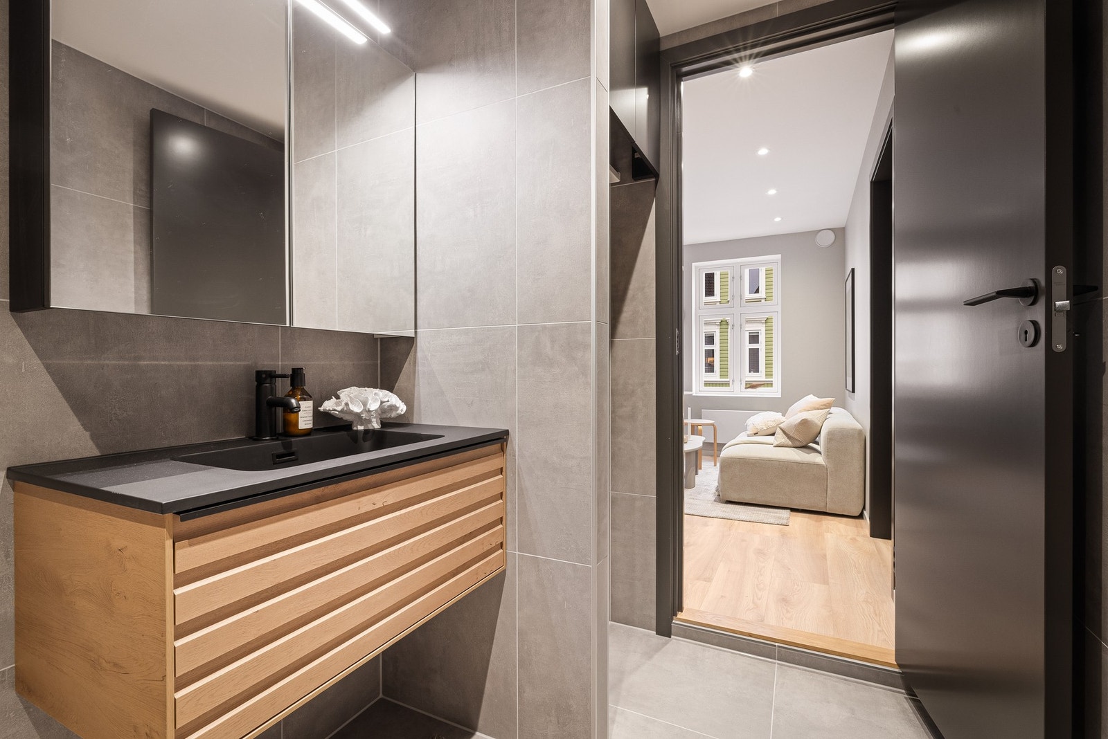 Pent møblement Galleribilde