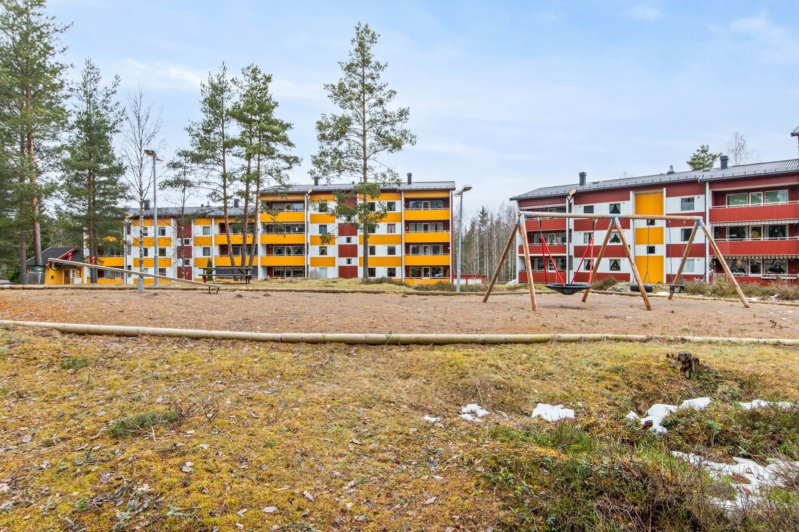 Lekeplass for store og små. Galleribilde