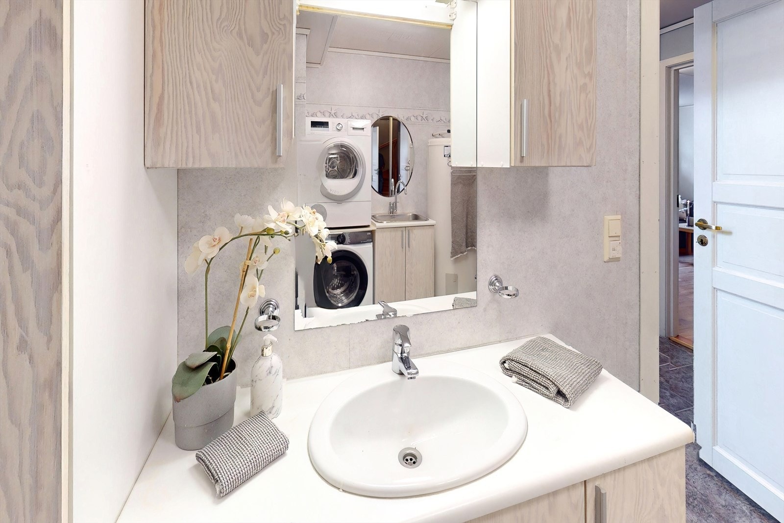 Bad kjeller Galleribilde