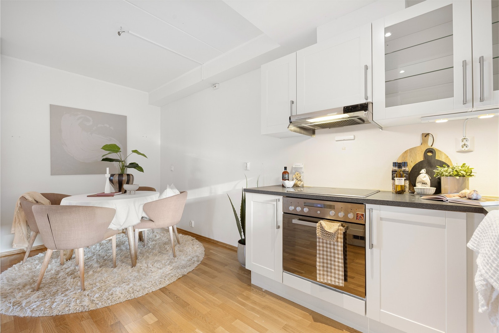 Veggoverflater i moderne fargevalg. Galleribilde