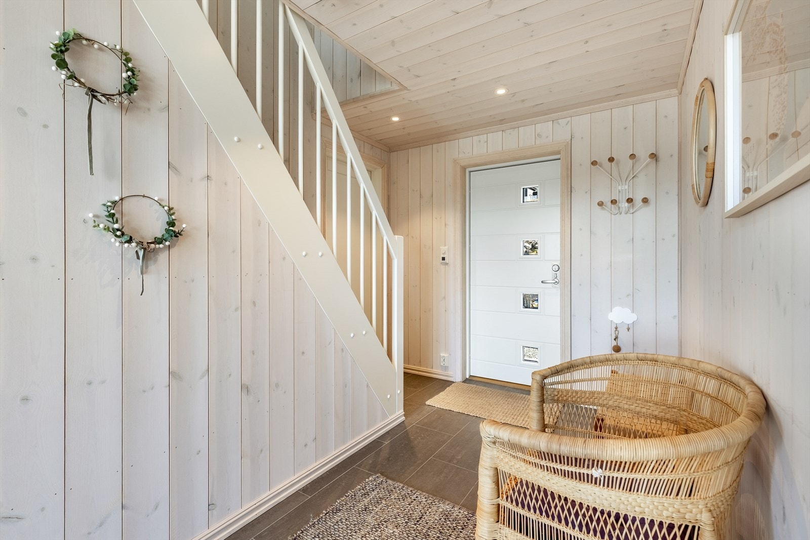 Trapp opp til hems Galleribilde