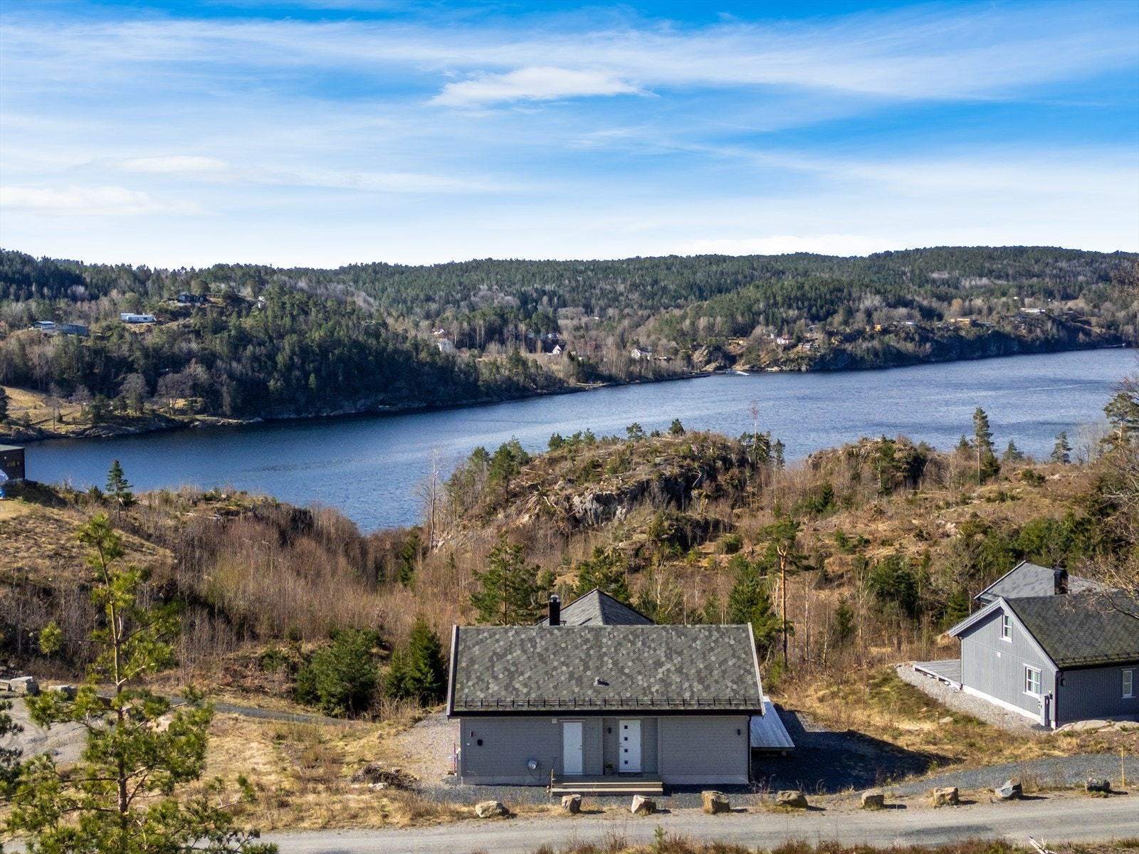 På vegne av selger ønsker Maria Stornes /v Eiendomsmegler Norge velkommen til en hyggelig visning! Galleribilde