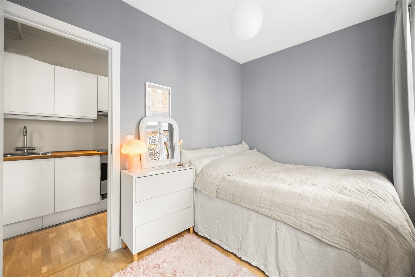 Hovedsoverom med optimal utnyttelse av plassen. Galleribilde