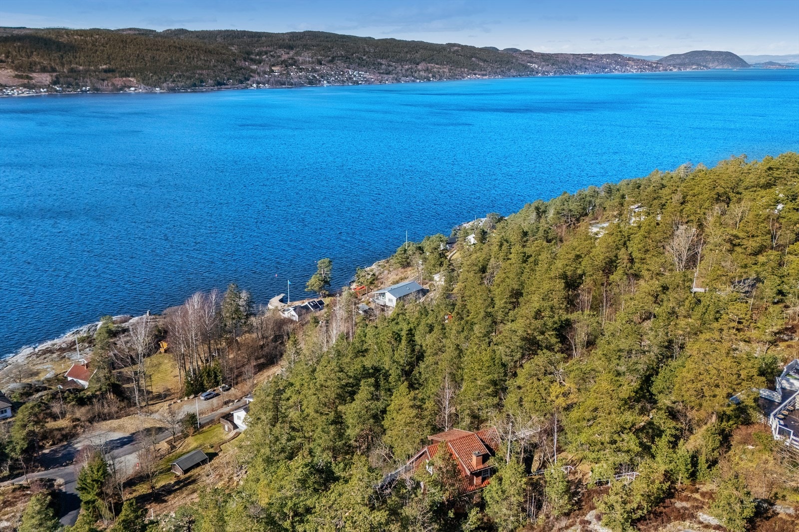 Her har du mulighet til å få ekte hytteidyll i naturskjønne omgivelser. Galleribilde