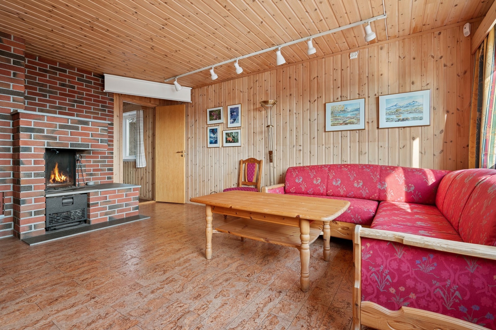 Hobbyrom benyttet som kjellerstue Galleribilde