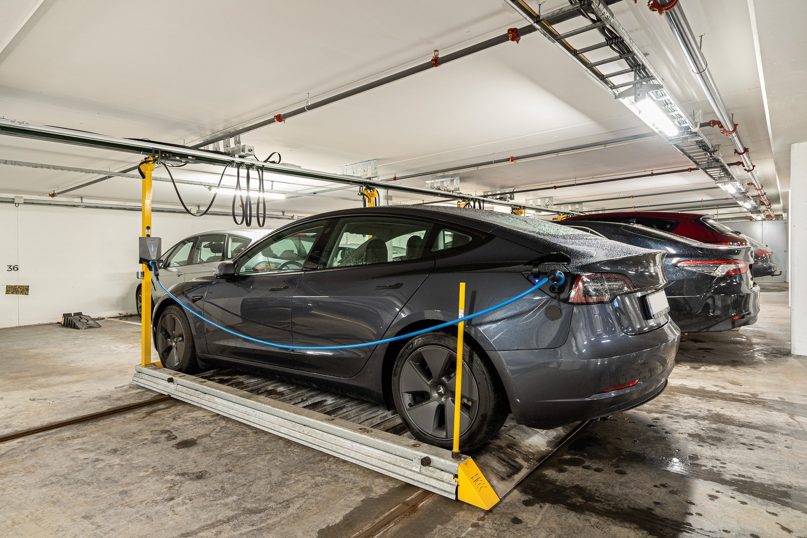 Kontakt styret om det er interesse for leie eller kjøp av parkeringsplass i felles garasjeanlegg. Galleribilde