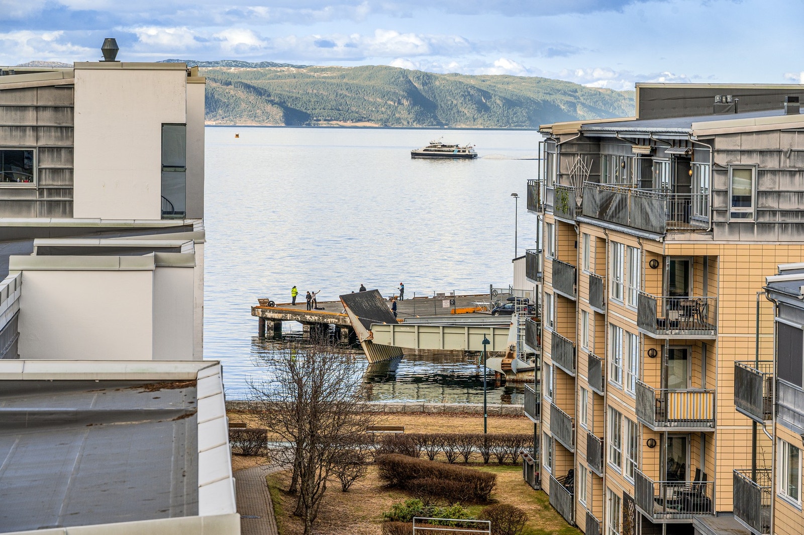 Utsiktsbilde mot Trondheimsfjorden. Galleribilde