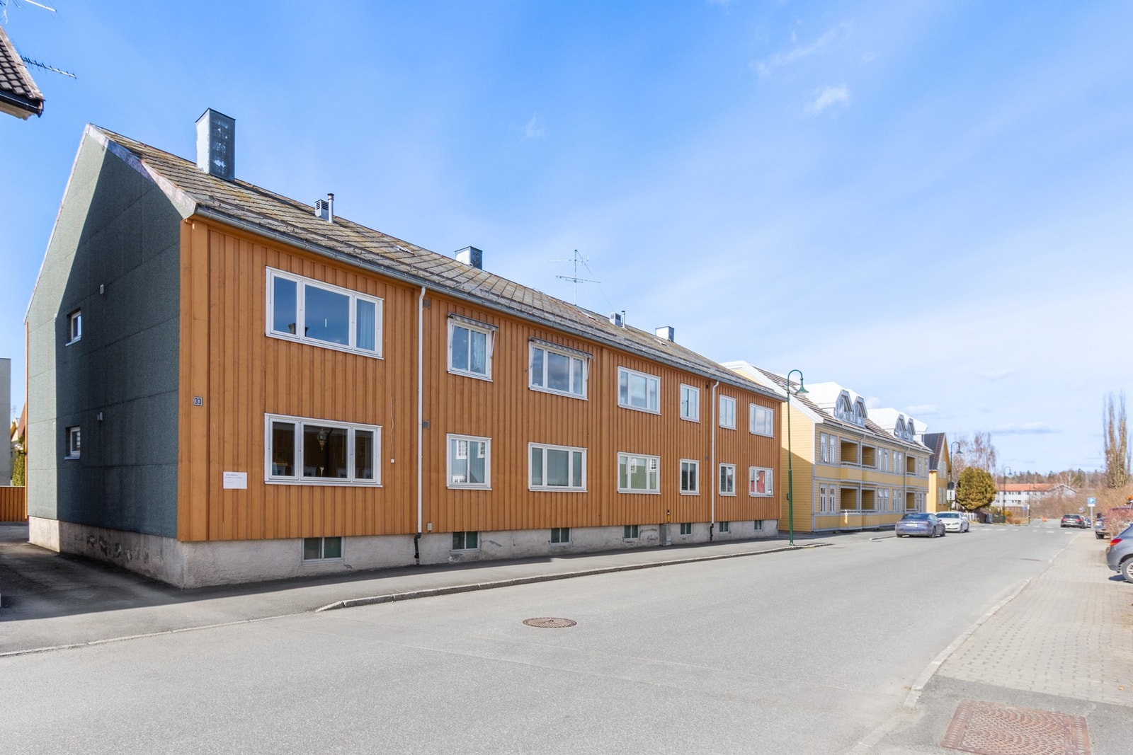 Leiligheten ligger svært sentralt til med gangavstand til Nord universitet, dagligvare, apotek etc. Galleribilde