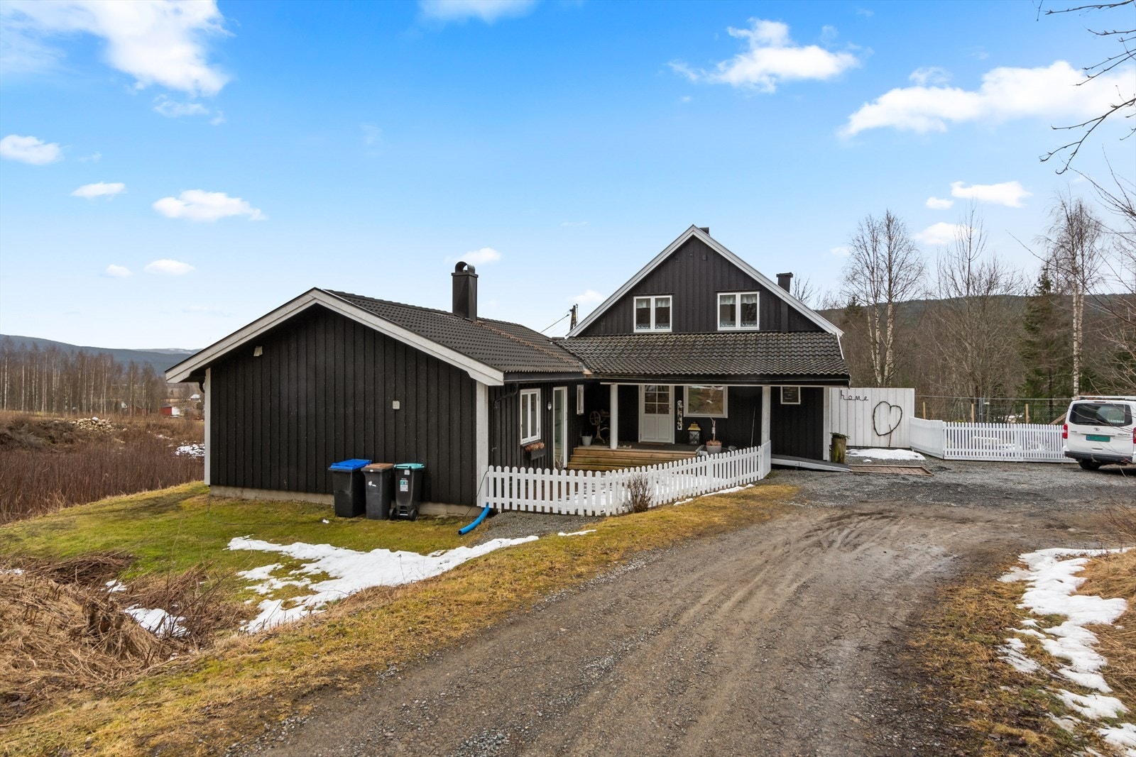 Denne eiendommen byr på mange muligheter for å leve et godt liv! Galleribilde