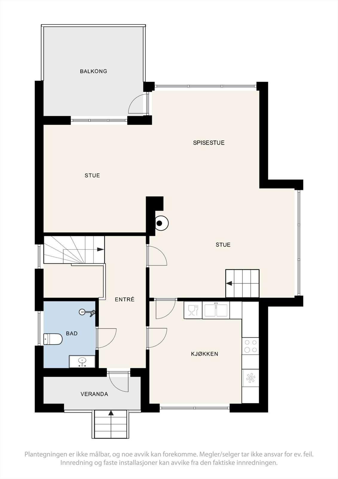 Hovedetasjen er boligens sosiale sone, med stue, spisestue og kjøkken, i tillegg til et bad. Galleribilde