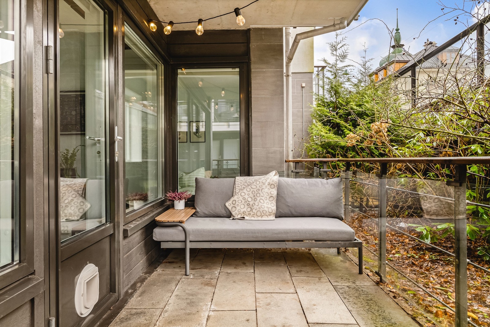 På balkongen har en rom for gode møbleringsmuligheter og plass til ønsket uteinnredning. Galleribilde