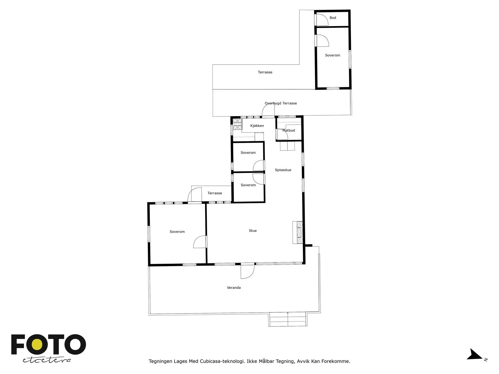 Plantegningen viser en arealeffektiv hytte med stue, kjøkken, spisestue og tre soverom. Veiledende planskisse - ikke målbar. Galleribilde