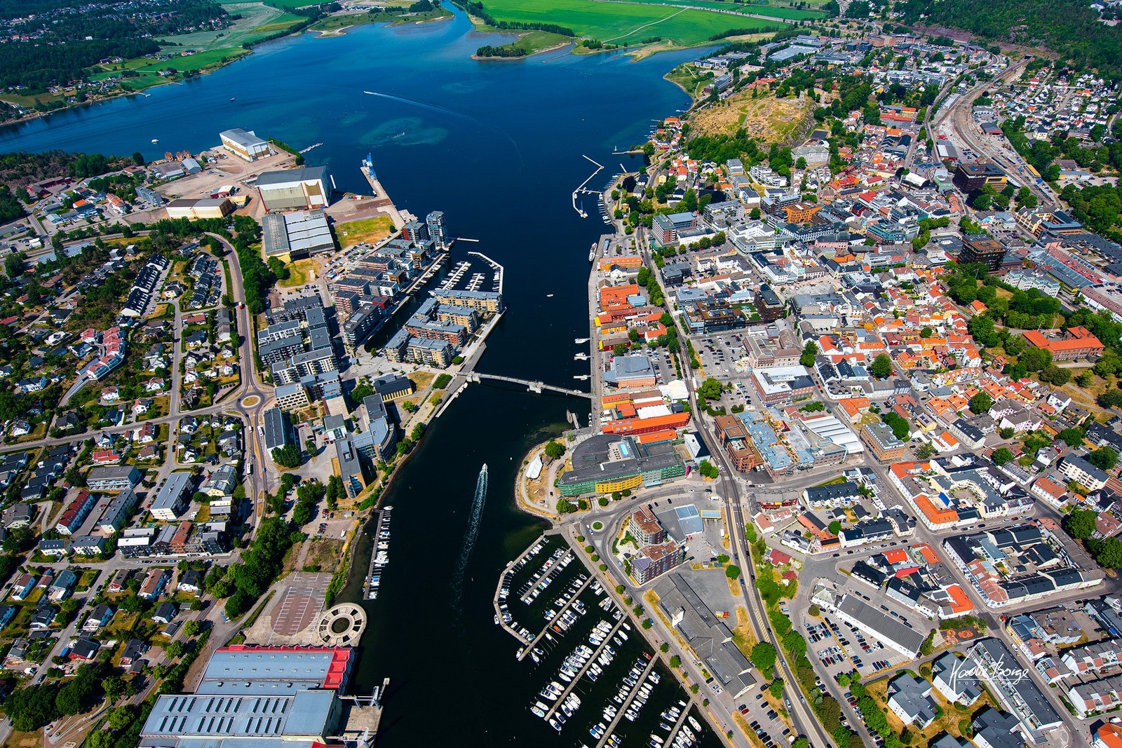 Her bor der alt skjer, kort vei til alt du trenger og i 6 etasje gir ekstra gode solforhold Galleribilde