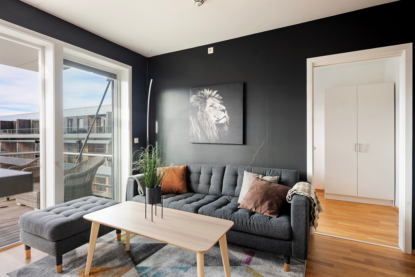 Eie Tønsberg v/ Robert Hoff ønsker velkommen til
Rambergveien 10A Foto: Nils August Kavlie Borge Galleribilde