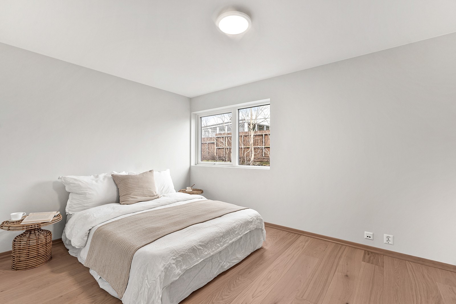 Stort soverom i 2 etasje med en-suite bad. Galleribilde