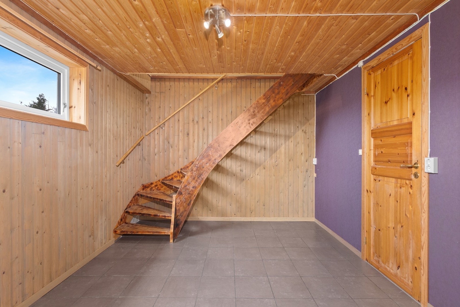 Rom i kjeller. Galleribilde