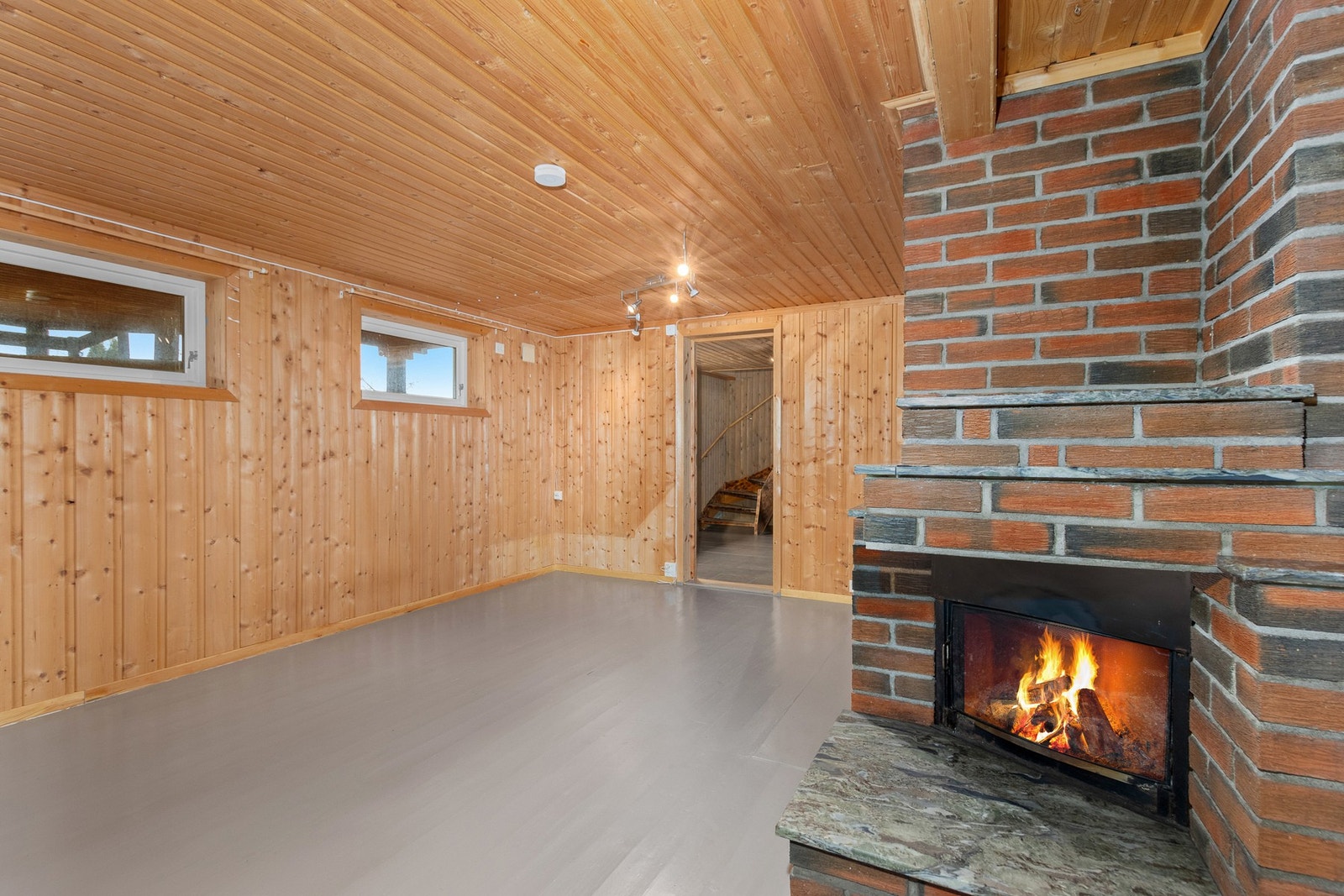 Rom i kjeller. Galleribilde