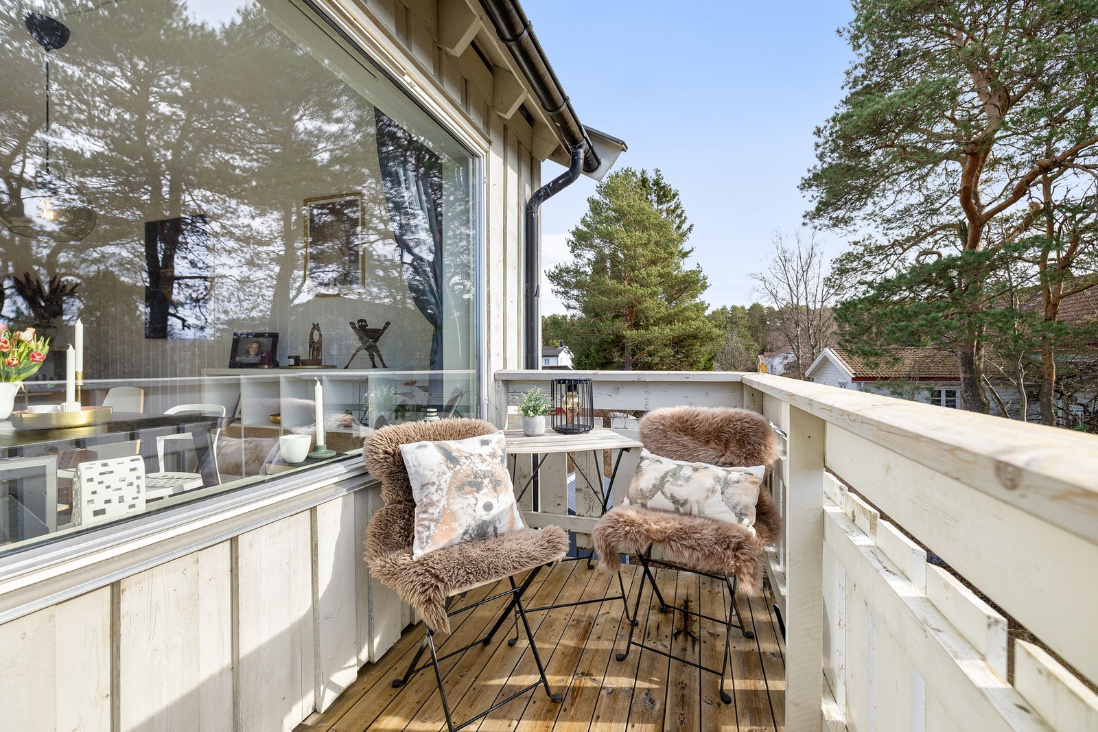 Balkongen har gode solforhold. Galleribilde
