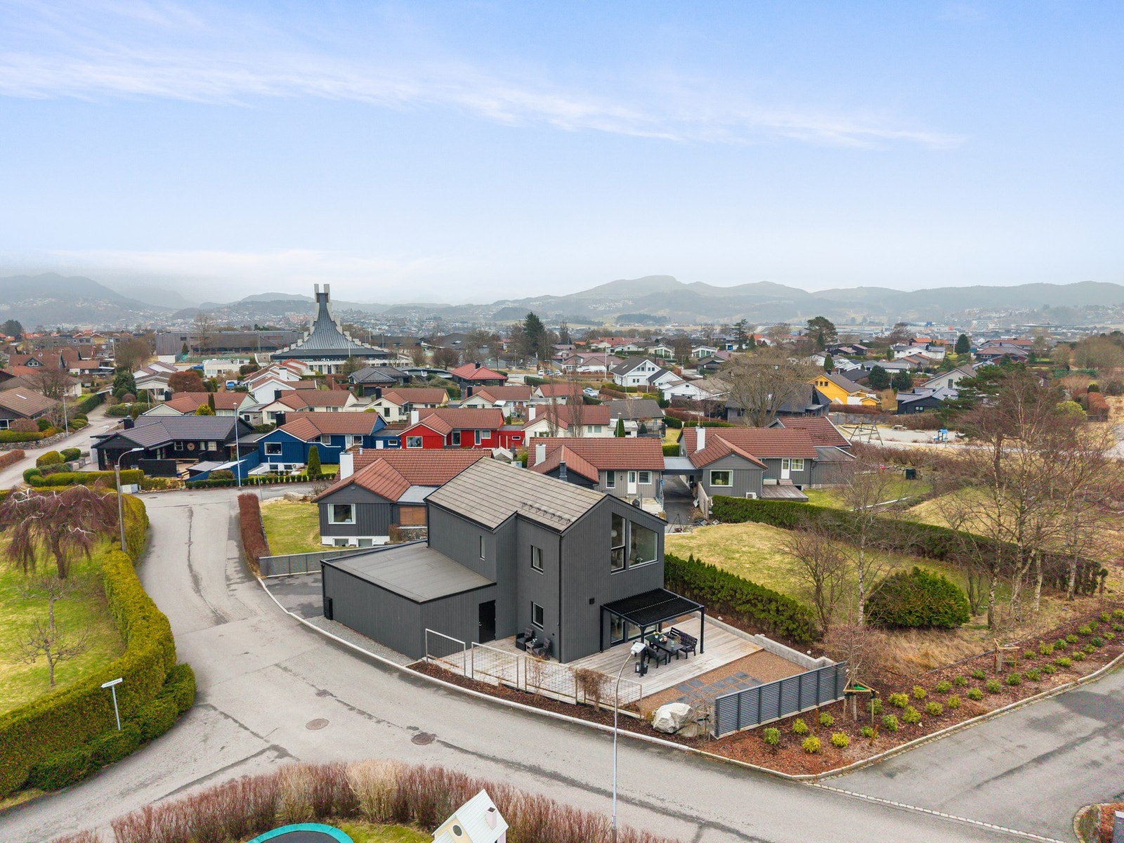 Velkommen til Rubinveien 2A - Presentert av Kasper Kristoffersen v/ Privatmegleren Sandnes. Galleribilde