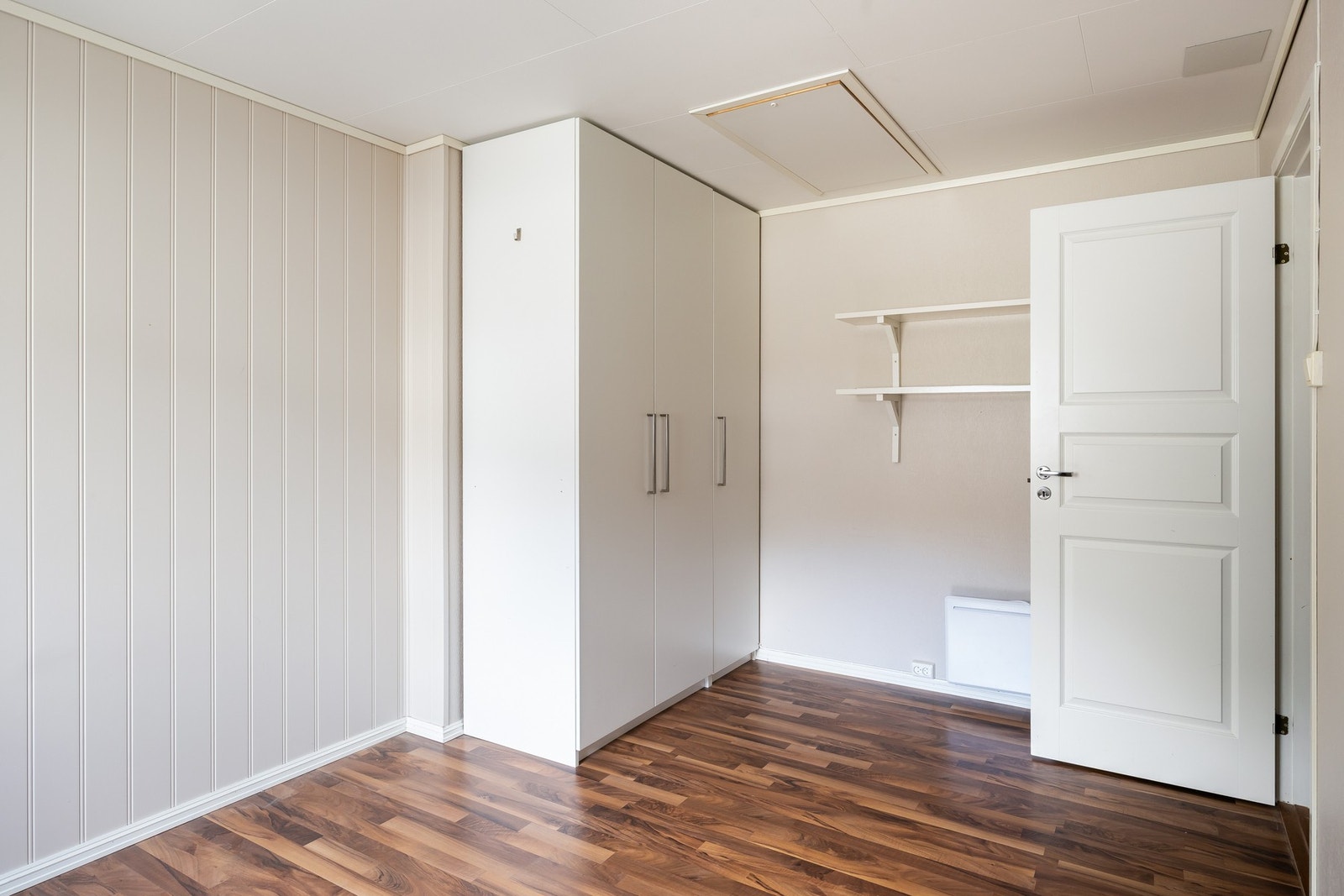 Rommet er oppmålt til 12 kvm. Galleribilde