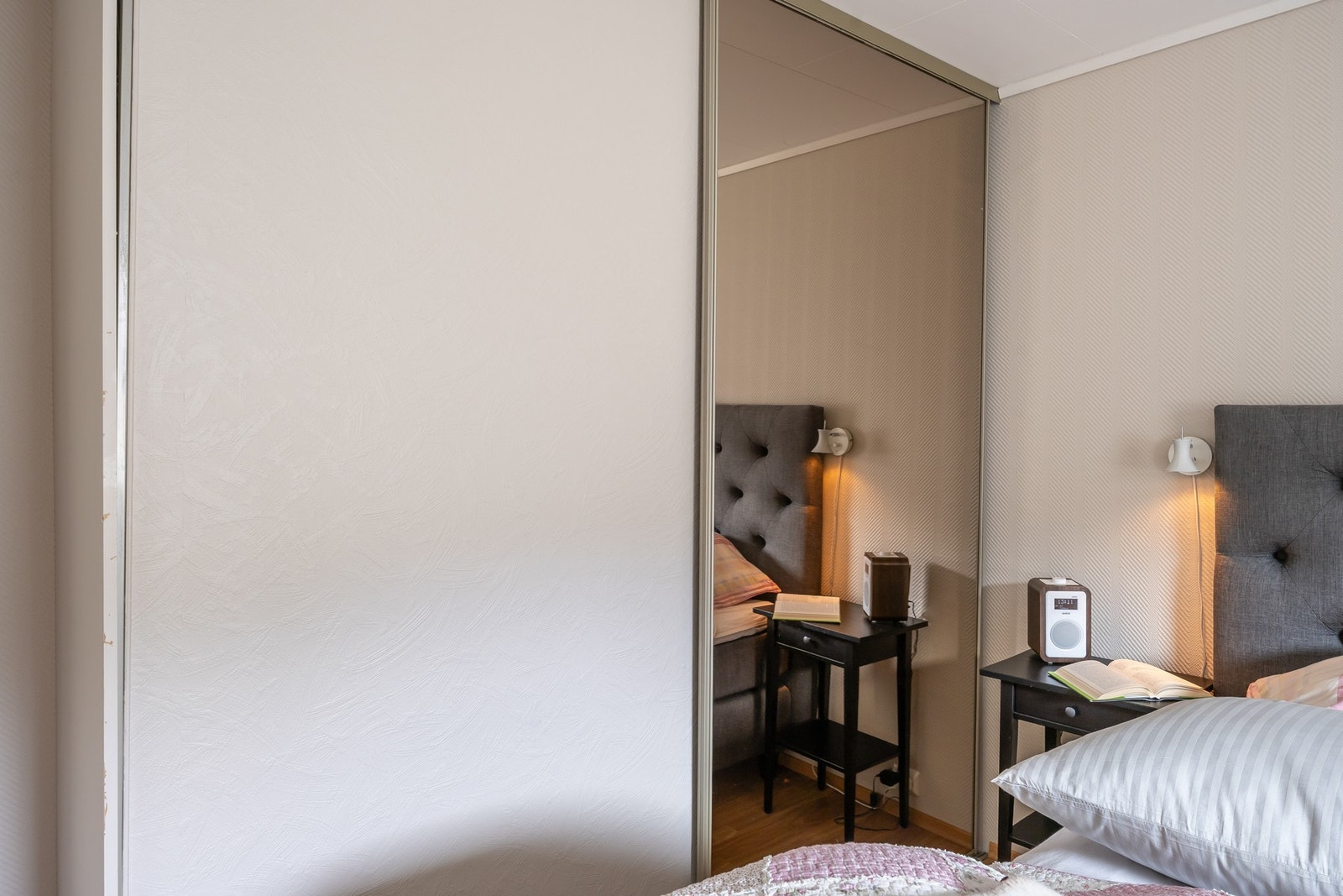 God plass til garderobeskap. Galleribilde