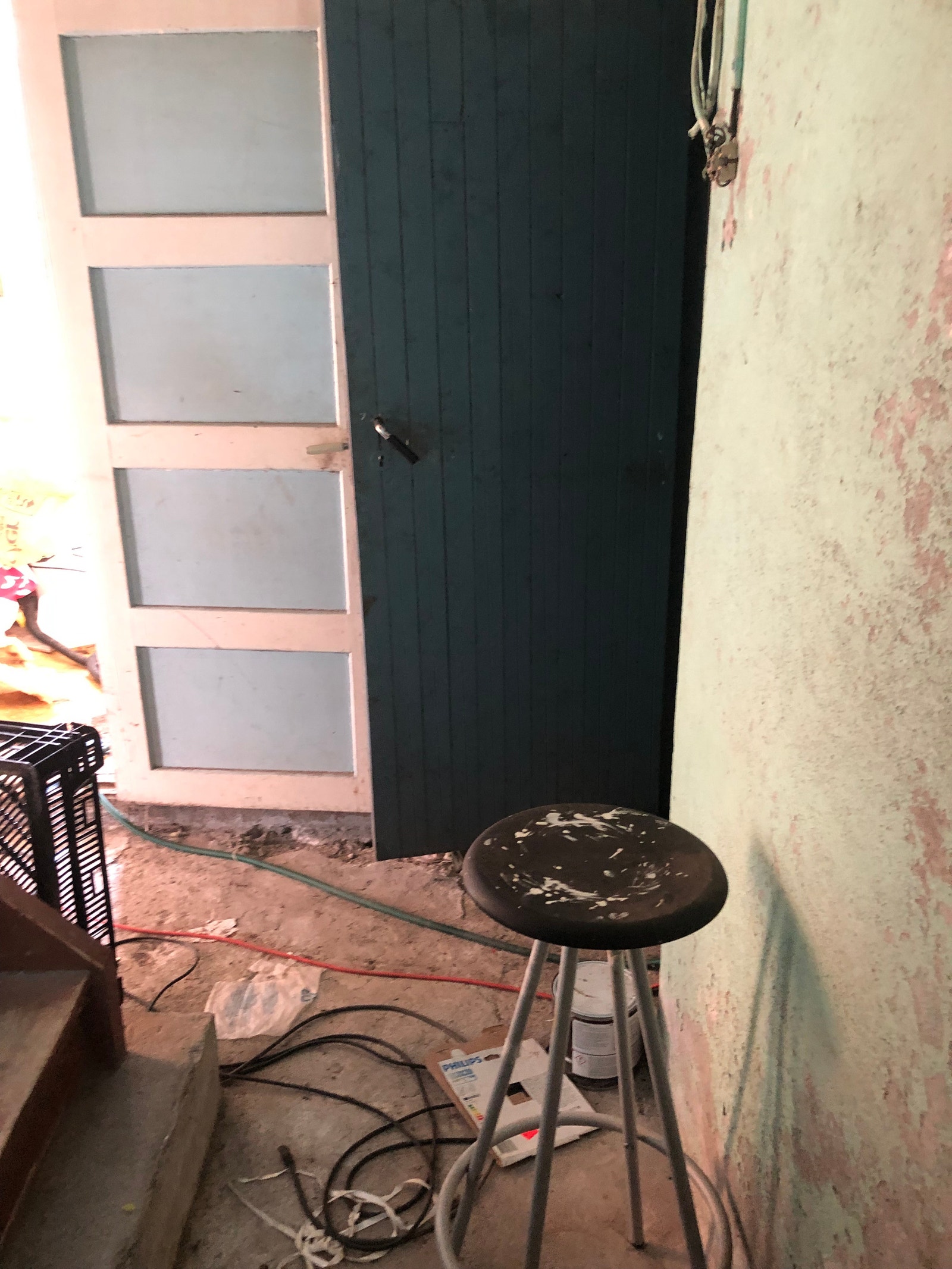 Inngangsparti kjeller. Galleribilde