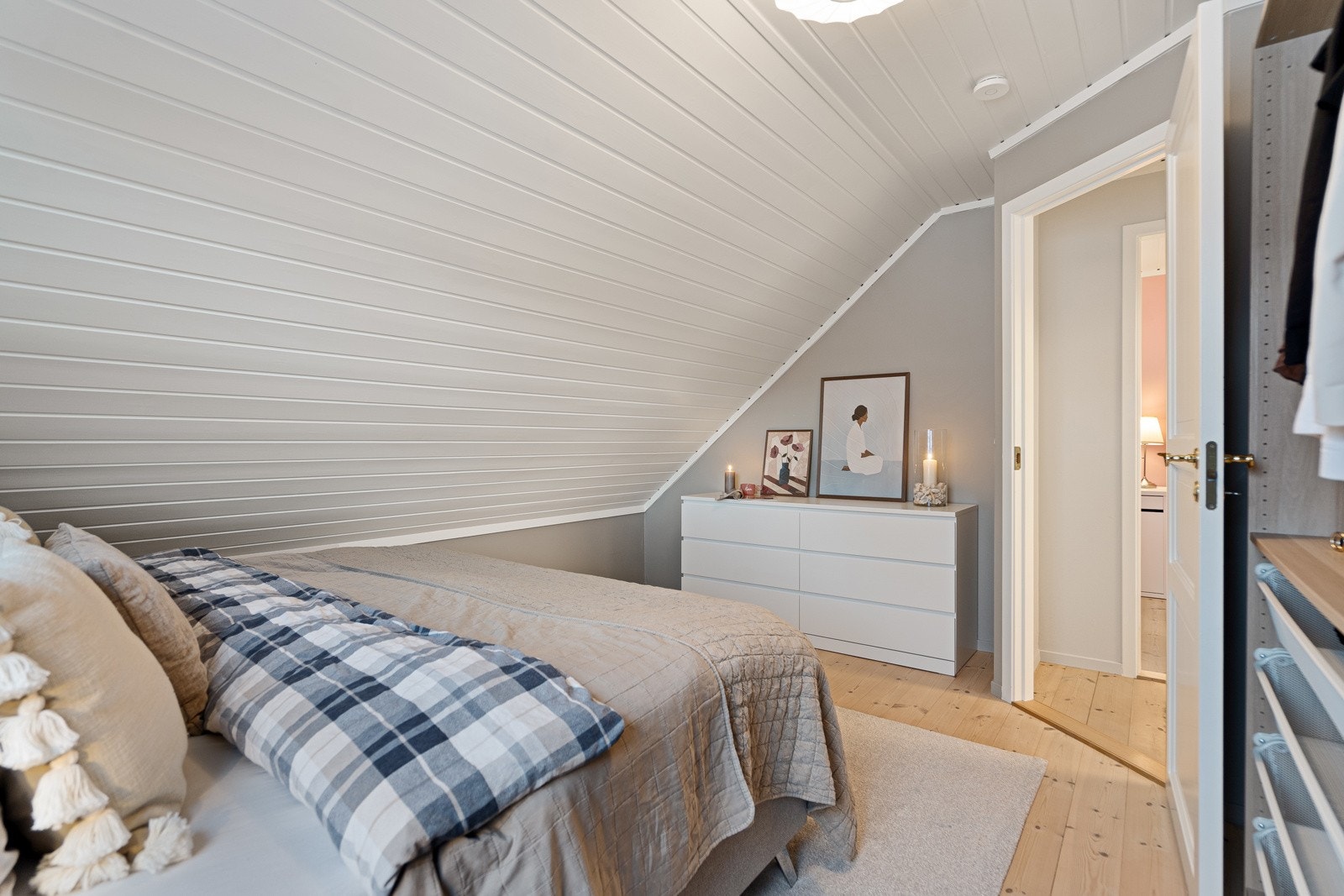 Soverom nr 1 Galleribilde