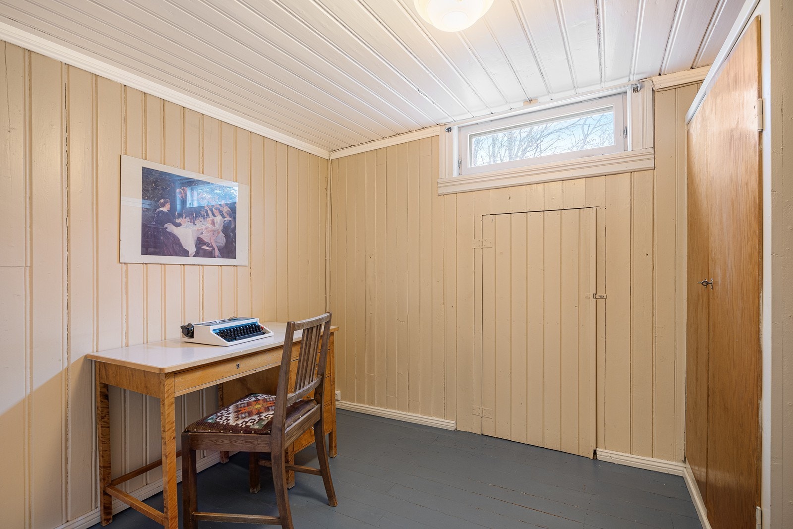 Denne delen kan passe perfekt for hjemmekontorløsning. Galleribilde