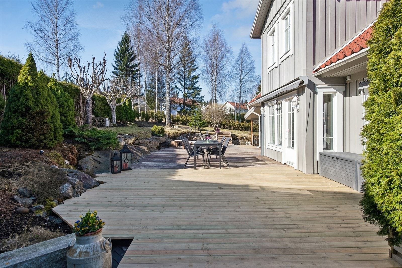 Her er det god plass for både avslapning og sosiale sammenkomster. Galleribilde