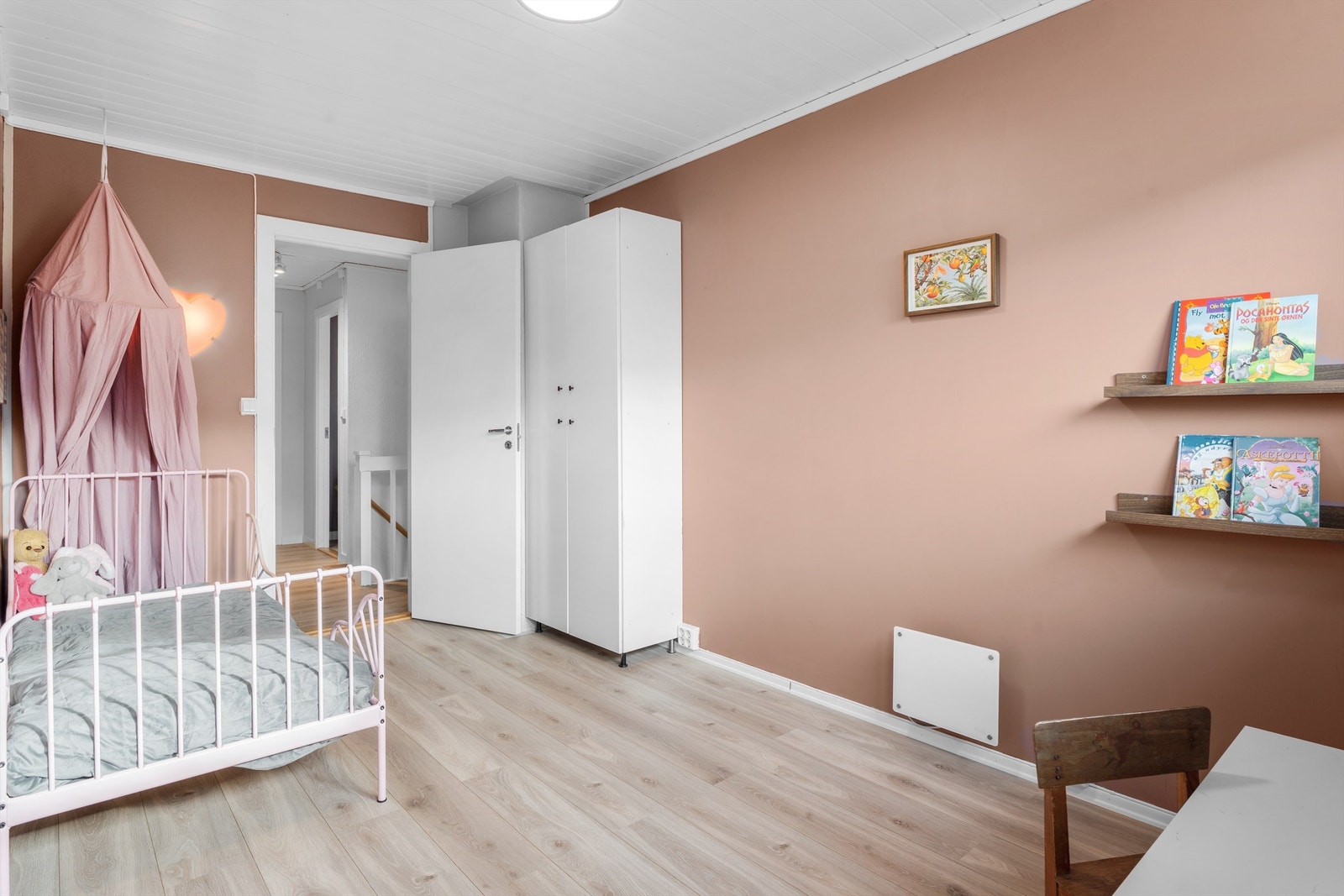 Soverom ll - Soverom passer ypperlig som barnerom. Galleribilde