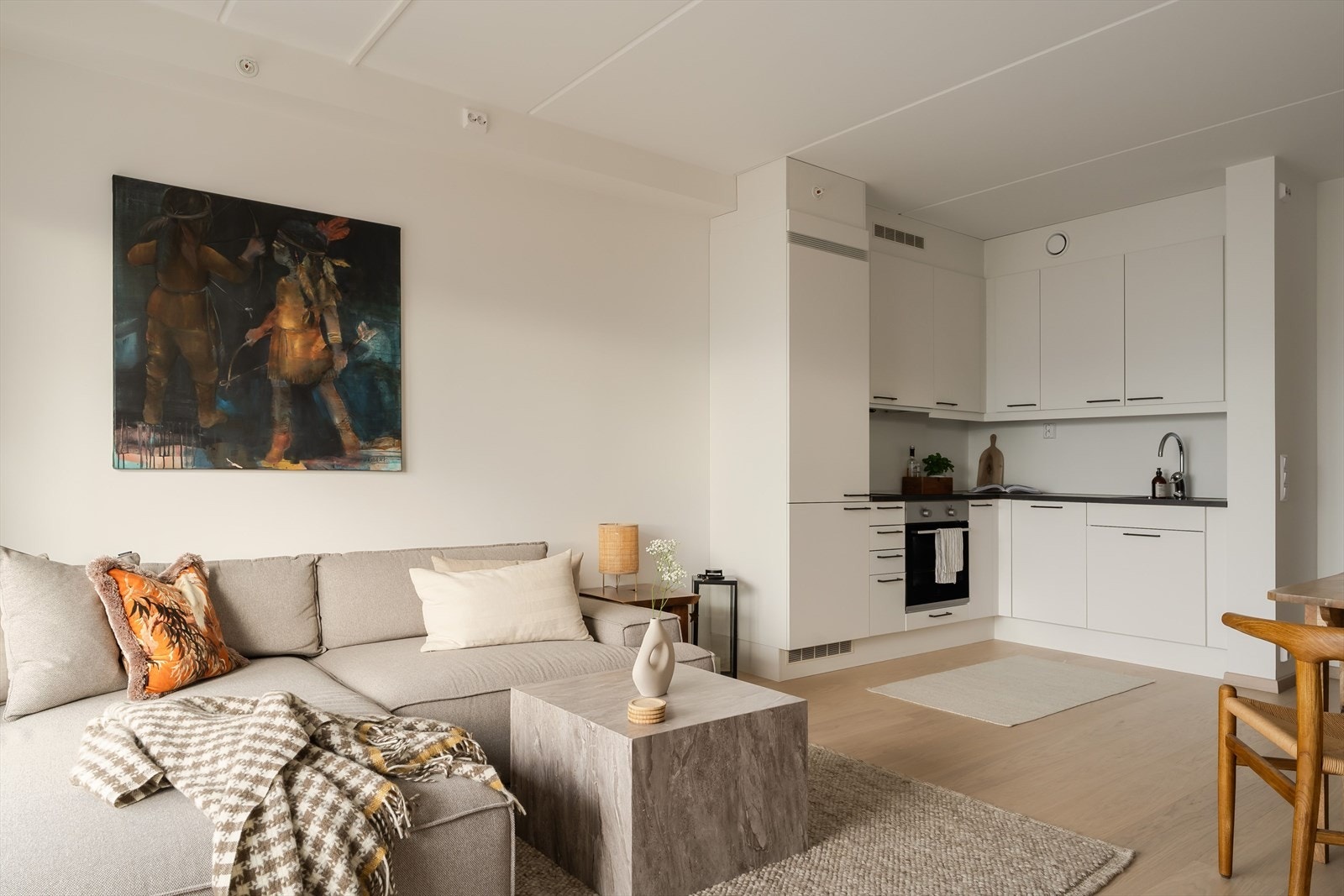 Stue/kjøkkenområdet er på romslige 19,5 m². Galleribilde