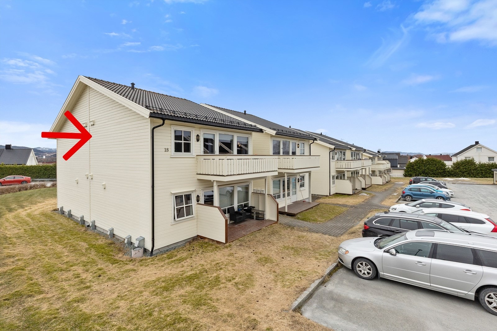 Aktiv Eiendom v/Lars Valstad har gleden av å presentere Reealleen 18, en pen 2-roms selveierleilighet i 2. etasje Galleribilde