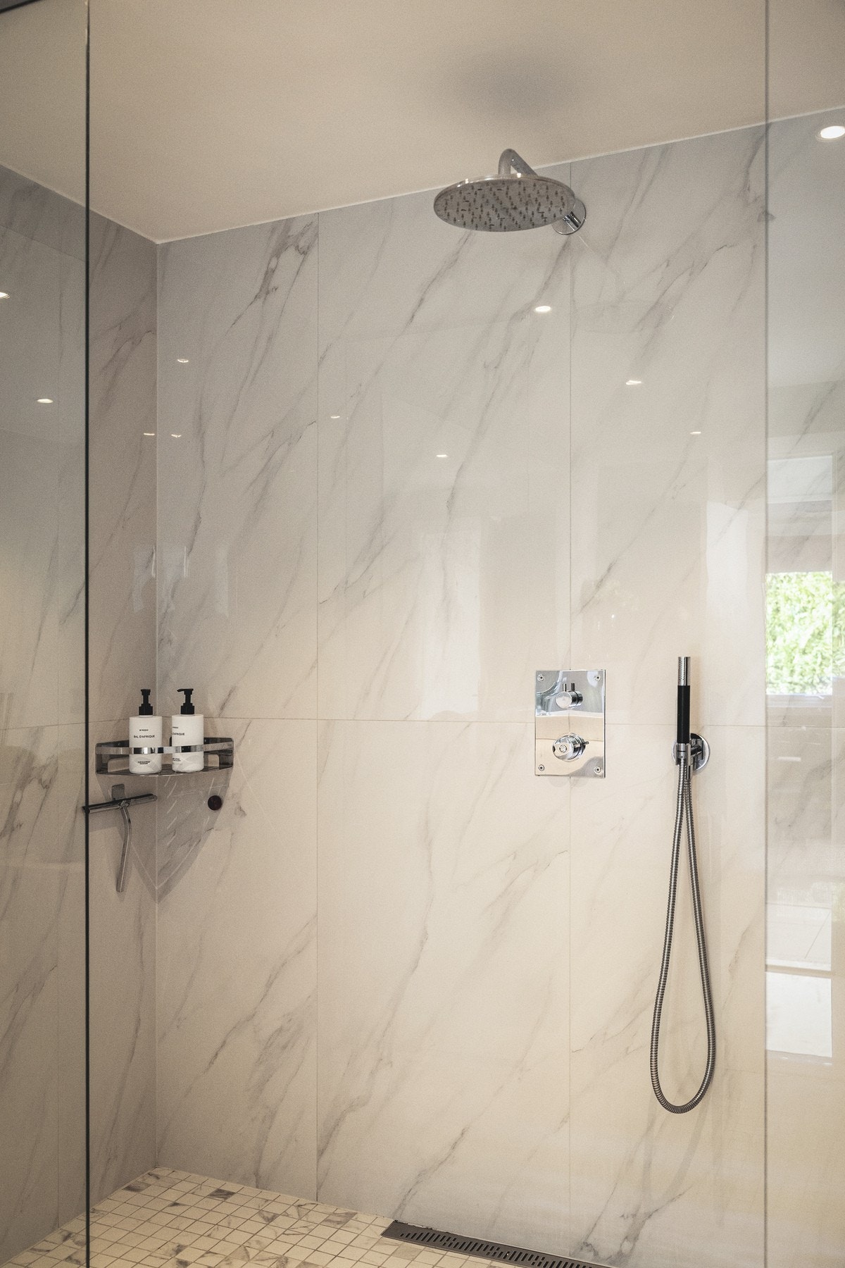 Regn og håndfahllsdusj fra Italienske Tapwell. Galleribilde