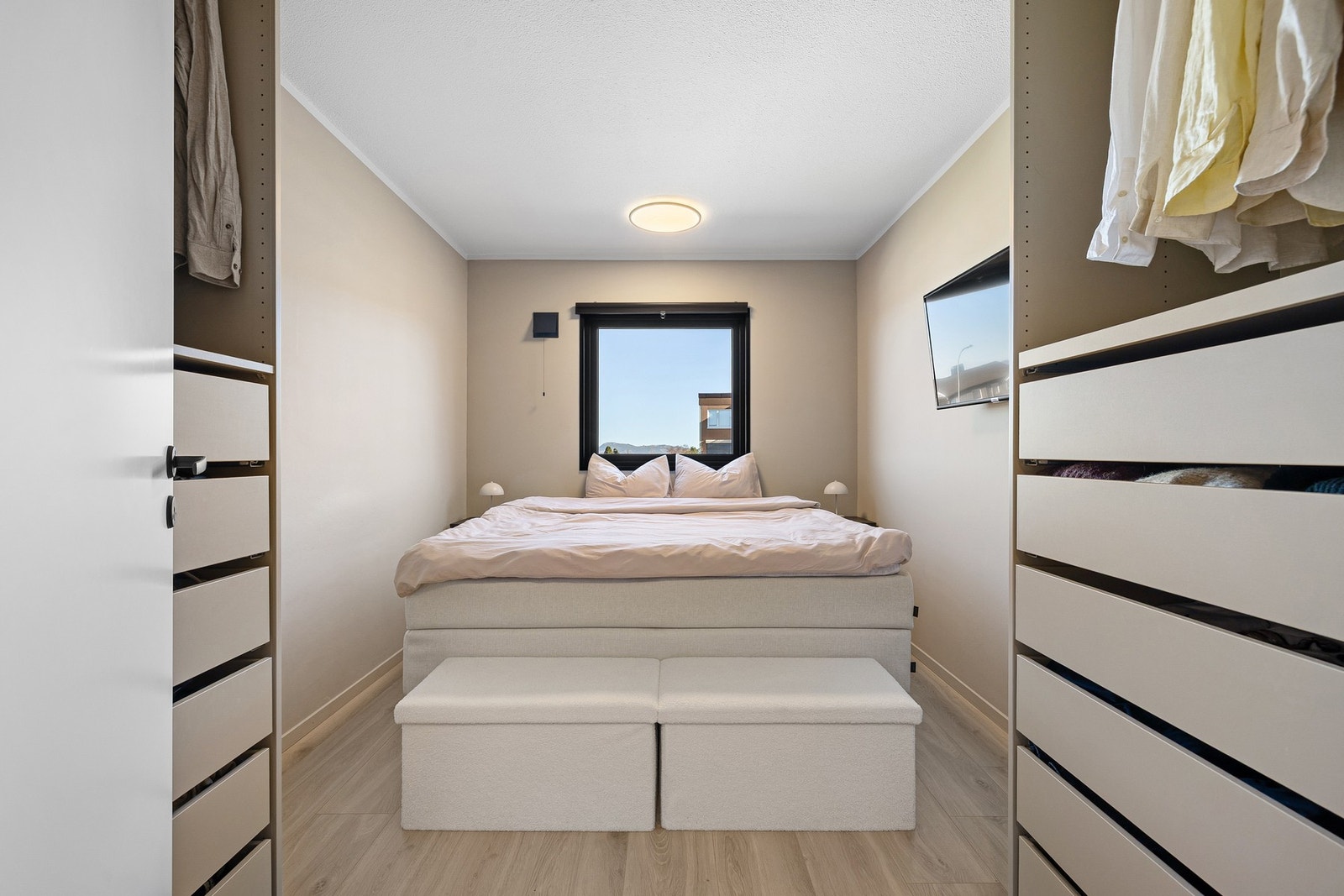 Hovedsoverommet er av god størrelse og måler ca. 11 kvm. Galleribilde