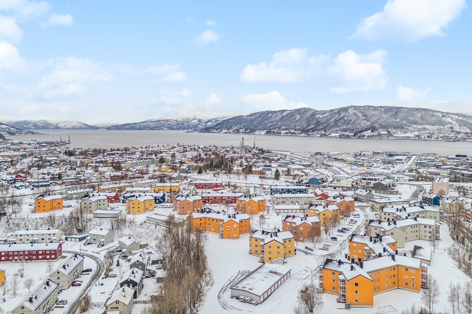 Umiddelbar nærhet til matbutikk Galleribilde