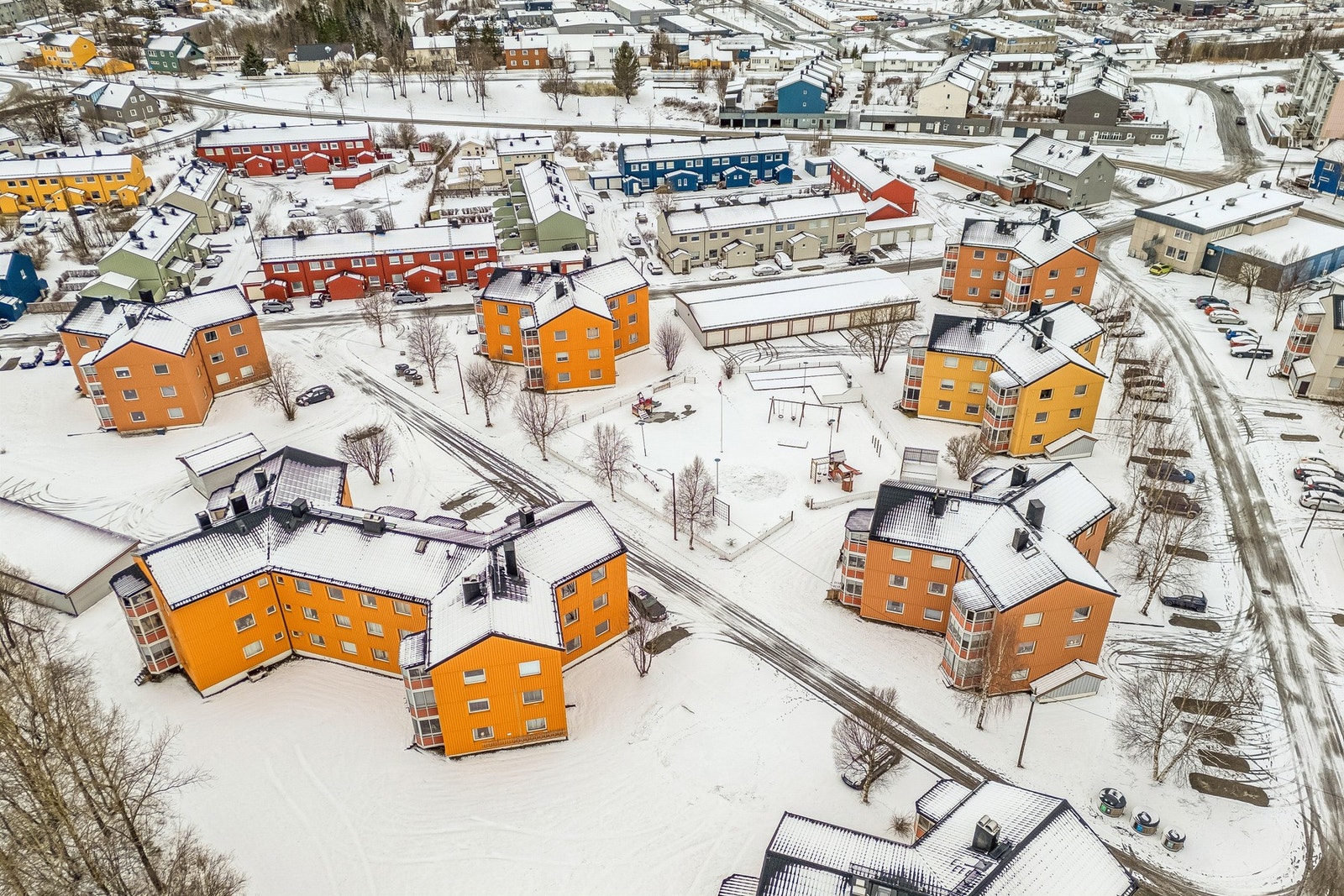 Leiligheten ligger sentralt til på Langmoheia Galleribilde