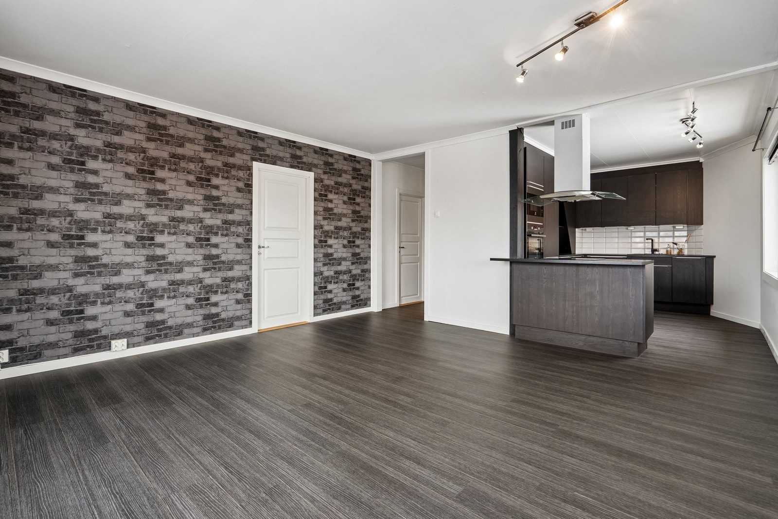 Leiligheten blir oppvarmet med strøm Galleribilde