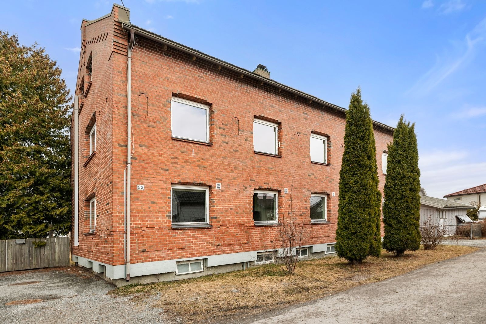 Velkommen til St. Olavs gate 32, 2004 Lillestrøm. Leiligheten ligger i 2 etasje. Galleribilde